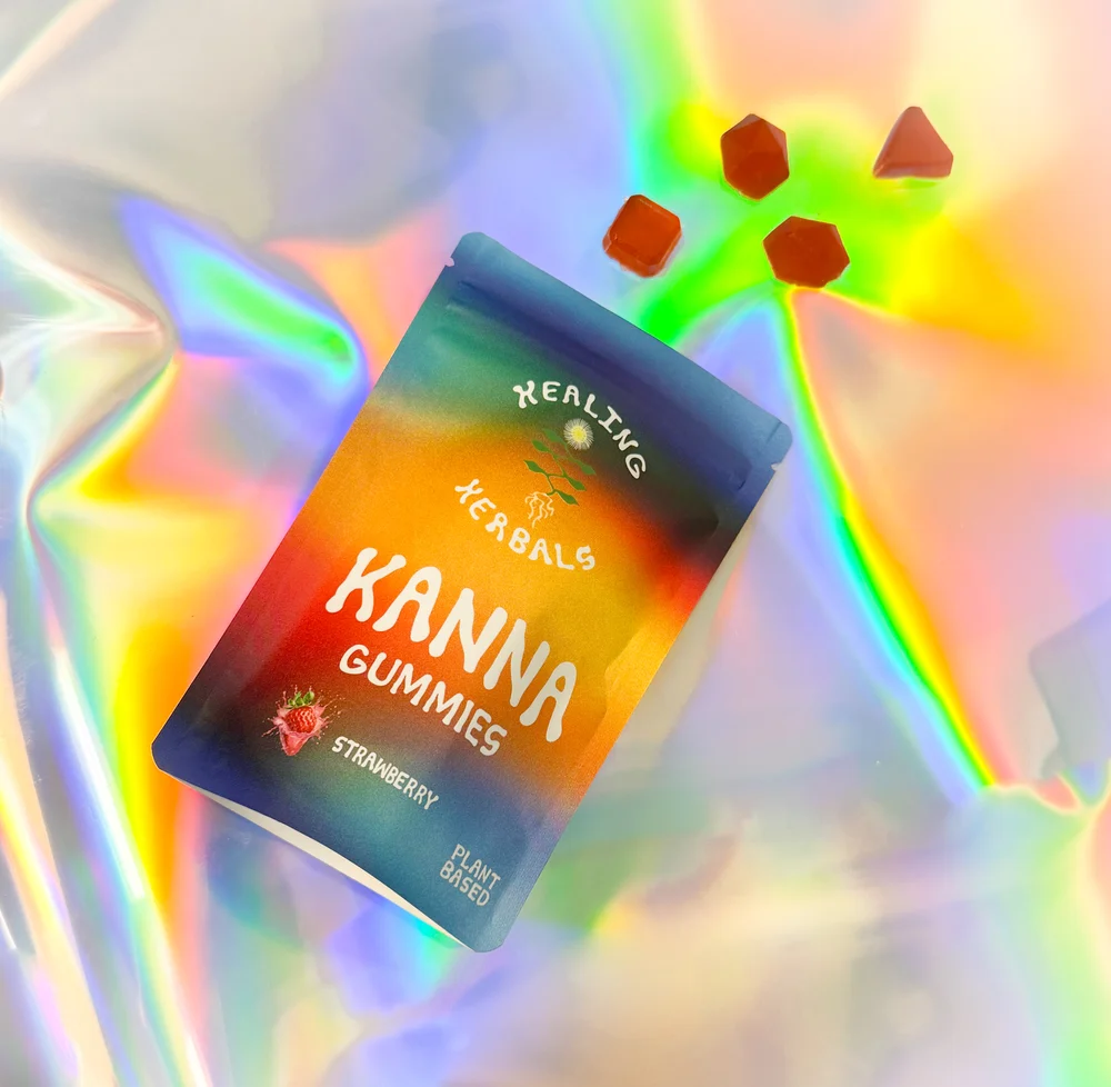 Kanna Gummies Strawberry pouch product photo