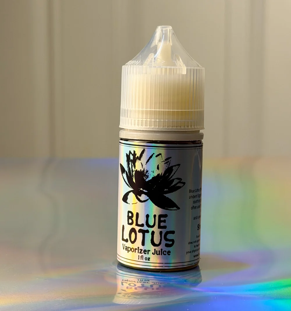 Blue Lotus vaporizer juice bottle product photo